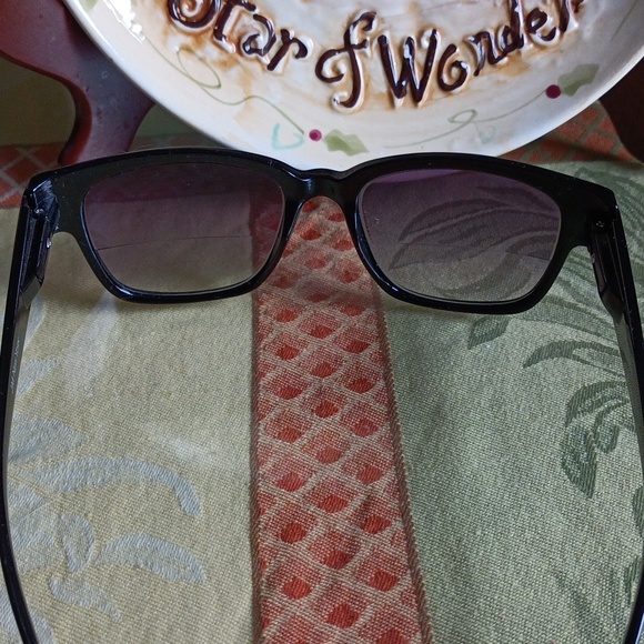 Bifocal sunglasses 1.5 with case - Picture 4 of 6